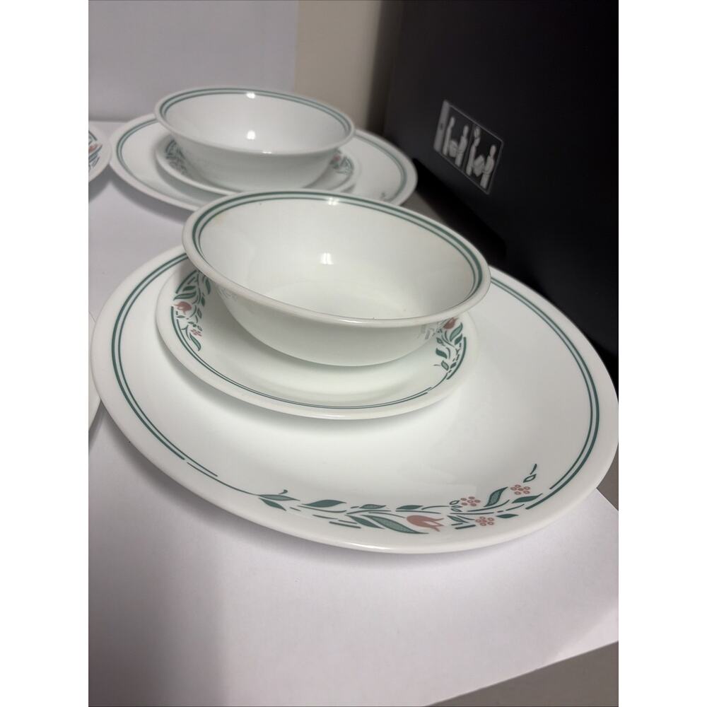 12 Pc Corelle Corningware Rosemarie Tulips Dinner & Bread Plates, Cereal Bowls - Picture 5 of 6